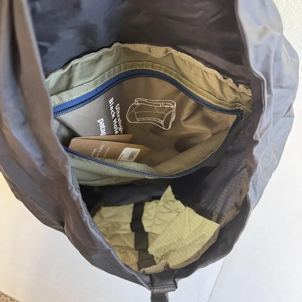 Patagonia Ultralight Black Hole Pack 20L Backpack Hiking Black Herbalife Logo